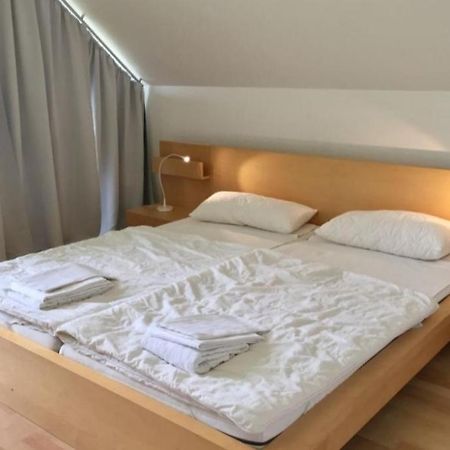 W7 - Sehr Schoenes Ferienhaus Mit Toller Lage Und Super Aussicht In Roebel An Der Mueritz Röbel Exterior foto