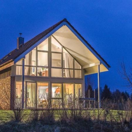 W7 - Sehr Schoenes Ferienhaus Mit Toller Lage Und Super Aussicht In Roebel An Der Mueritz Röbel Exterior foto
