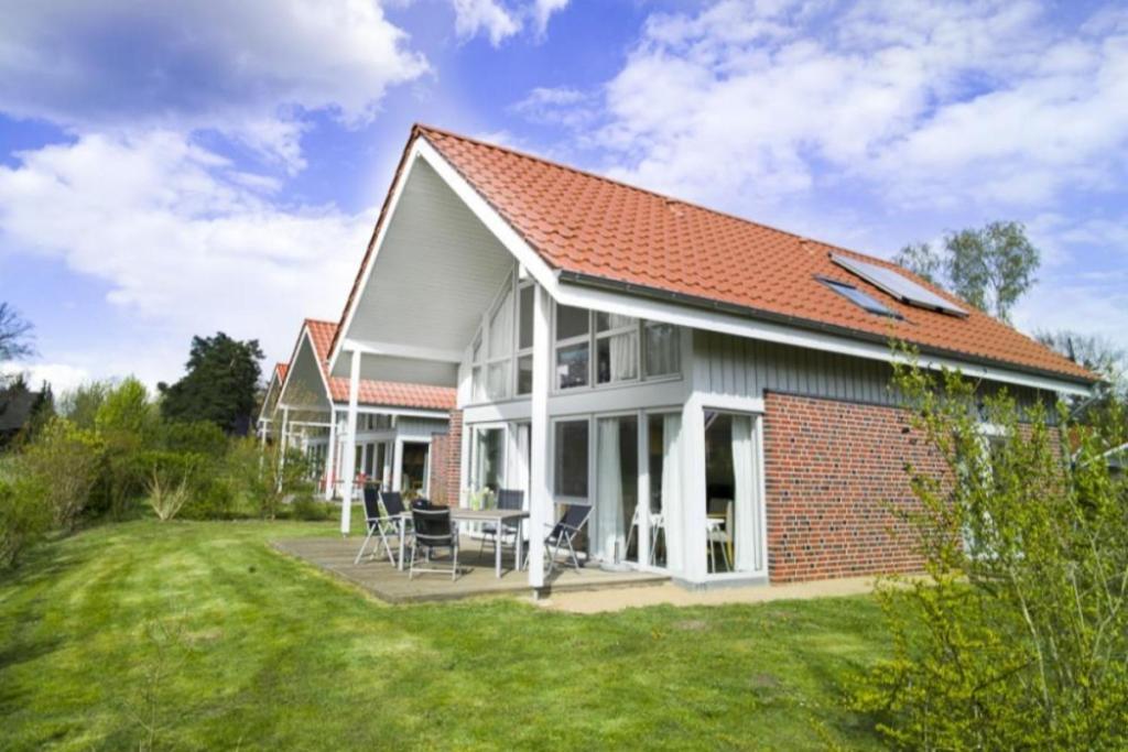 W7 - Sehr Schoenes Ferienhaus Mit Toller Lage Und Super Aussicht In Roebel An Der Mueritz Röbel Exterior foto