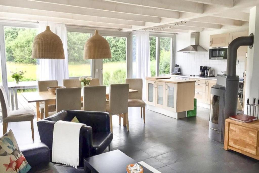 W7 - Sehr Schoenes Ferienhaus Mit Toller Lage Und Super Aussicht In Roebel An Der Mueritz Röbel Exterior foto